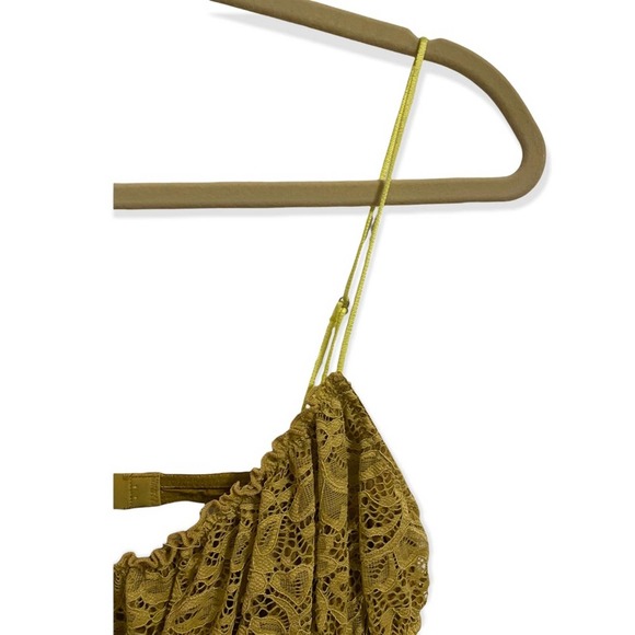 Out From Under by Urban Outfitters Battenberg Lace Bodysuit Size Large - Picture 6 of 8